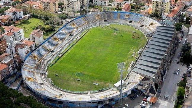 Arena, slitta la firma sulla convenzione