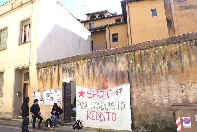 Prove di sgombero a Palazzo Feroci