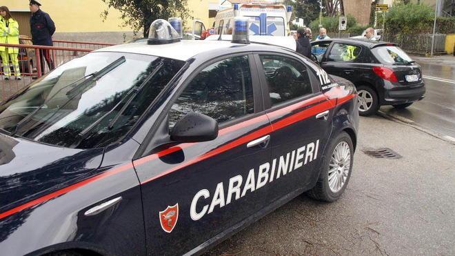 Tenta di ustionare la suocera con una bottiglia di acido 