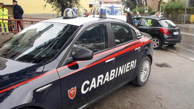Tenta di ustionare la suocera con una bottiglia di acido