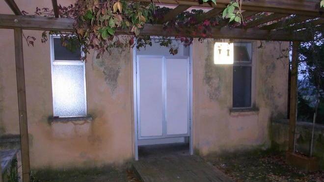 Bagni pubblici, i cittadini ripagano i vandalismi
