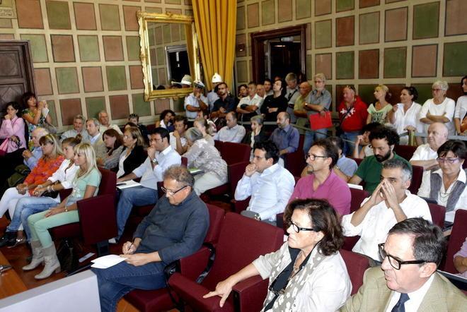 Consiglio comunale, entro due anni raccolta porta a porta dei rifiuti 