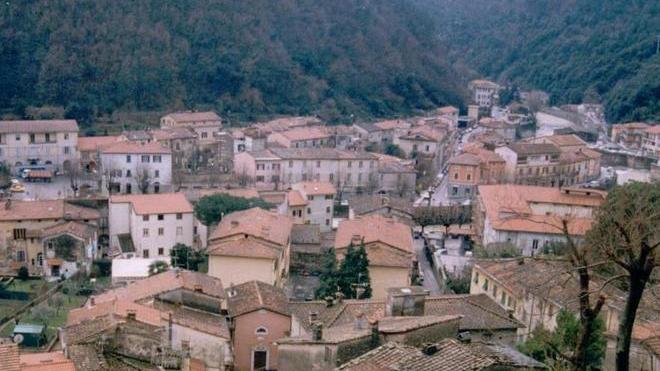 Volantini contro Neri «Pensa solo a Querceta»