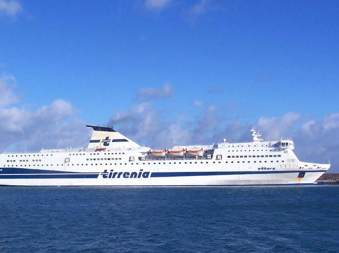 Viaggio di 22 ore senza alcuna assistenza 