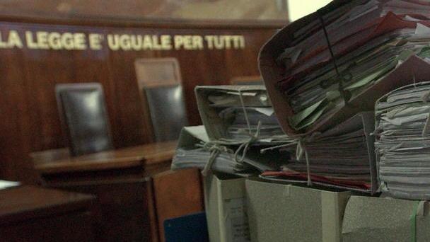 Assenteismo, ex provveditore a giudizio