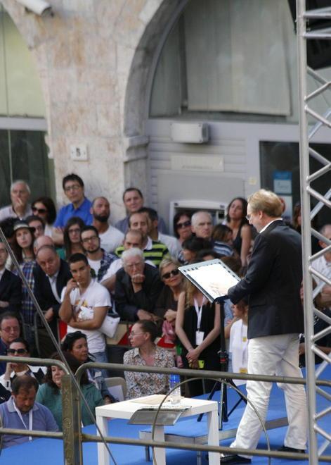 Il sindaco di Lucca: non vogliamo portarvi via Anteprime