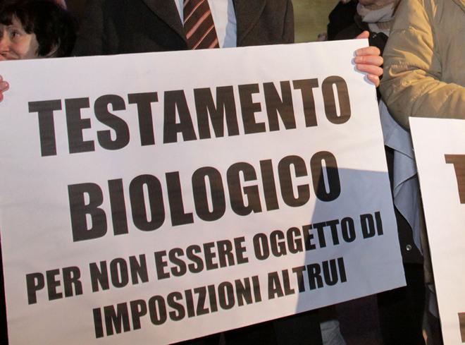 Testamento biologico, Udc sulle barricate 