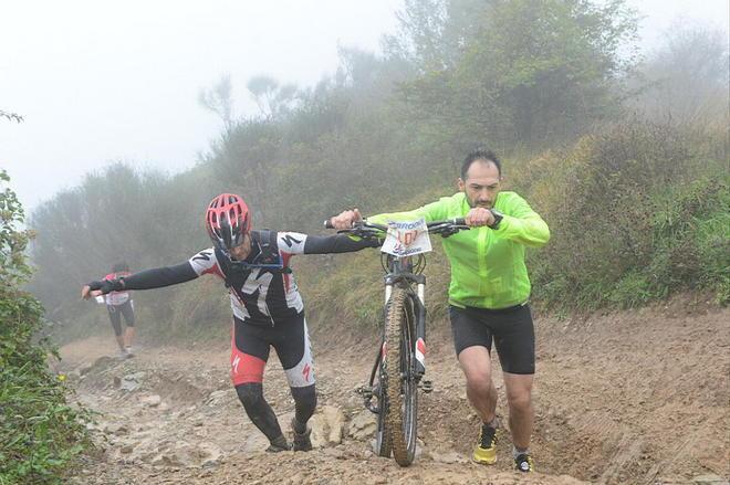 I coraggiosi che hanno sfidato la Calvana sotto la pioggia 