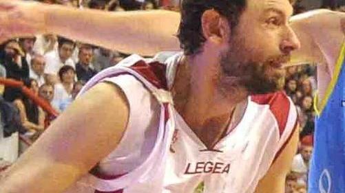 Galanda in quintetto dall’inizio prende per mano i compagni