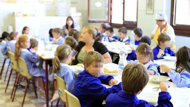 Mensa scolastica non pagata, partono le cartelle