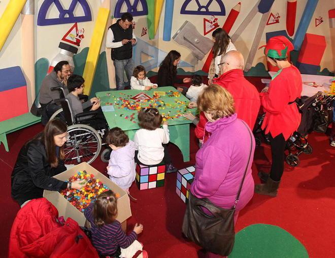 In 3.000 al primo incontro con Babbo Natale soddisfazione per l’esordio del Villaggio 