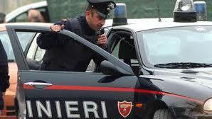 Informava gli spacciatori: arrestata traduttrice dei carabinieri