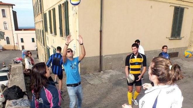 Gli sportivi fanno gli attori per solidarietà