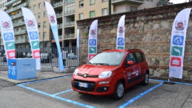 Scatta il servizio di car sharing