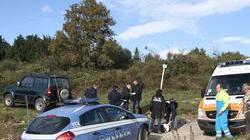 Pensionato si uccide in auto con un colpo di pistola