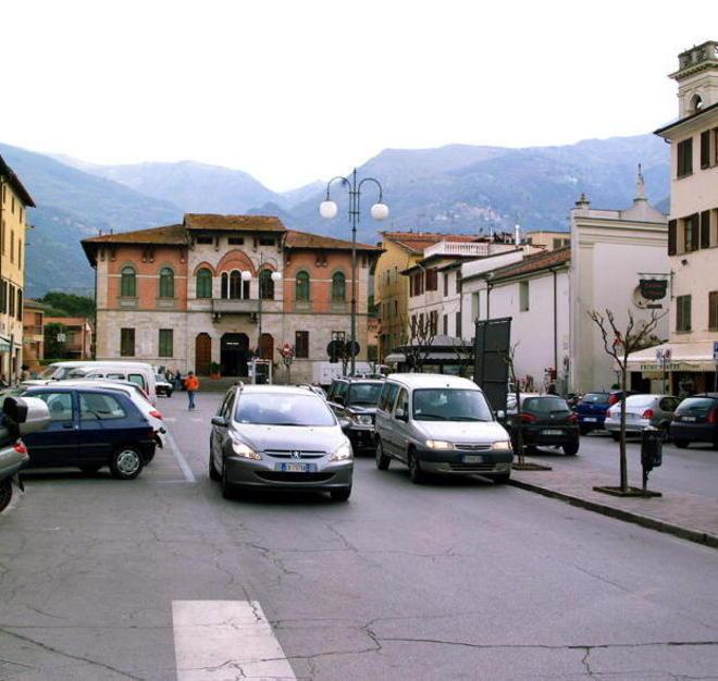 I commercianti contro lo stop alle auto sotto Natale 