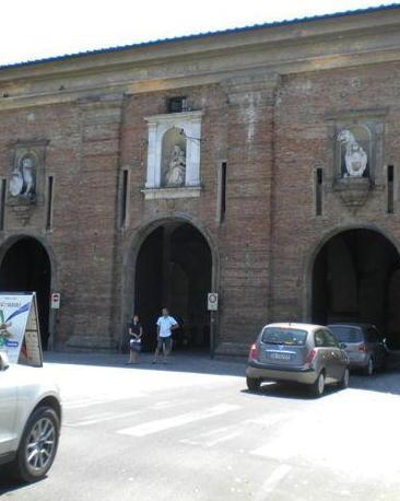 Nuova illuminazione per Porta S. Maria
