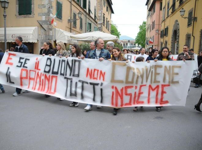 Protesta dei buoni pasto abbonati gli importi in più