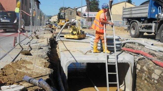 Via di Tiglio chiude al traffico per i lavori del nuovo canale