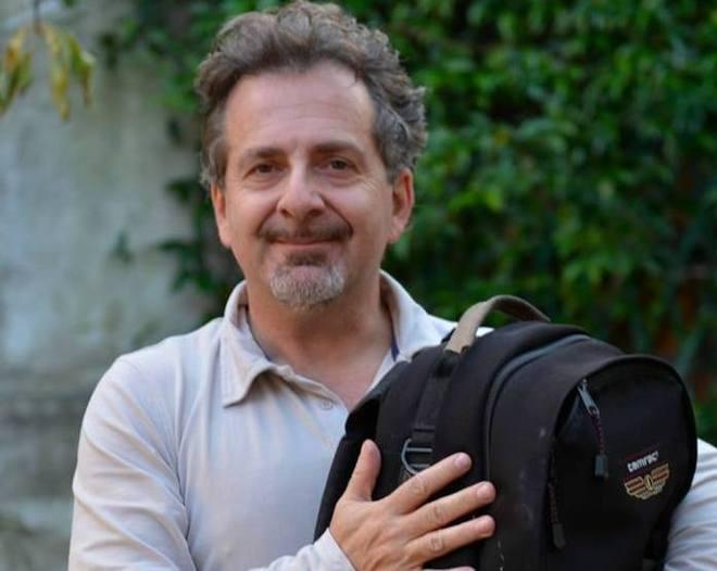 Il fotografo ritrova la borsa dopo l’appello sul Tirreno 