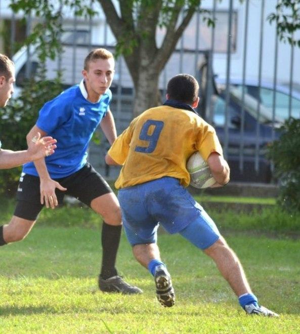 Rugby: il Pharmanutra sa anche soffrire e si impone sul Pistoia 