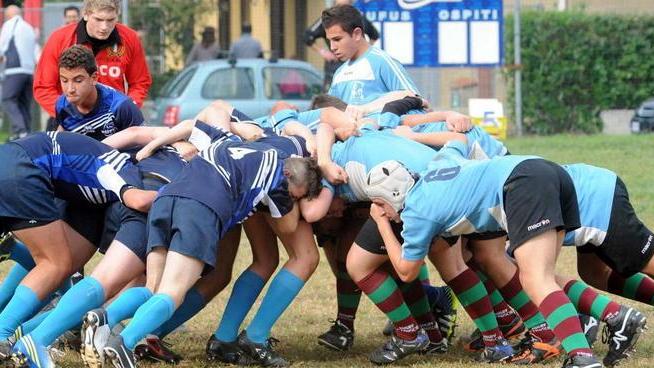 Rugby, Union Tirreno impone il suo gioco sul campo di Massa