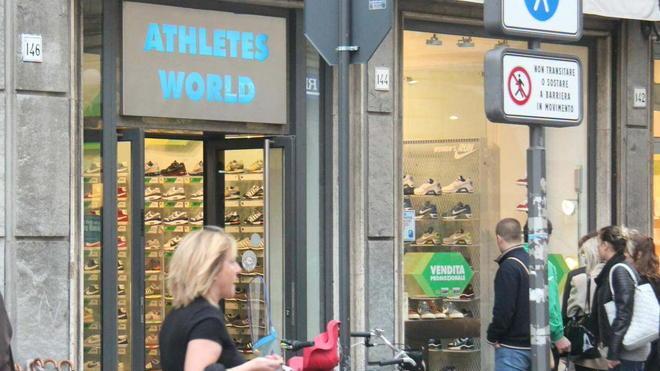 Anche Athletes World chiude i battenti