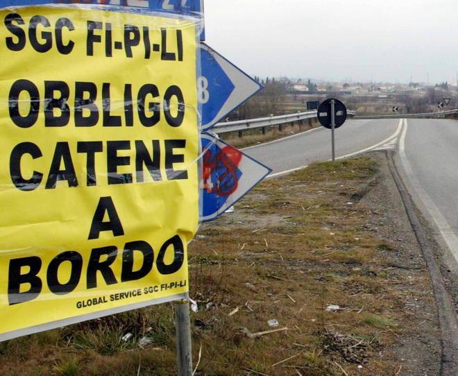 Scatta l’obbligo delle catene su Fi-Pi-Li e provinciali 