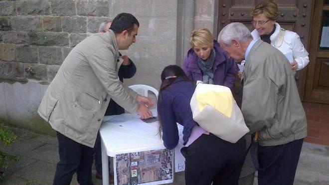 Petizione contro il centro raccolta