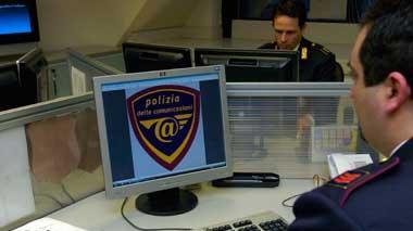 Pedofilia, arrestato autista di scuolabus