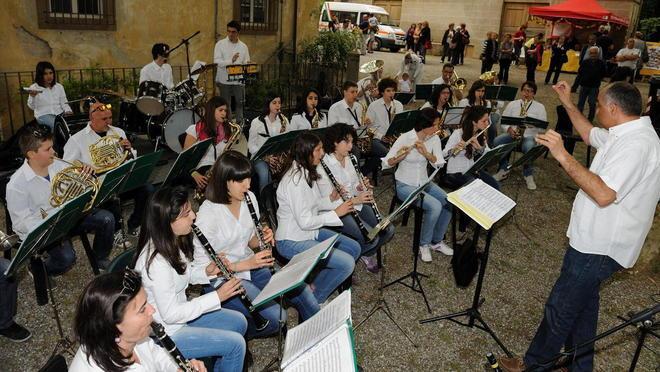 L’aiuto al Rwanda vien suonando con la Filarmonica
