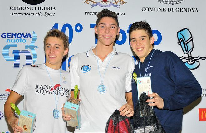 Nuoto Livorno conquista il podio a Genova 