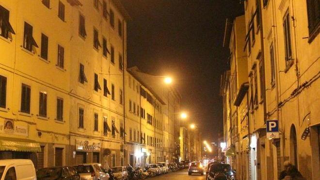 Danneggia 18 mezzi Arrestato nella notte