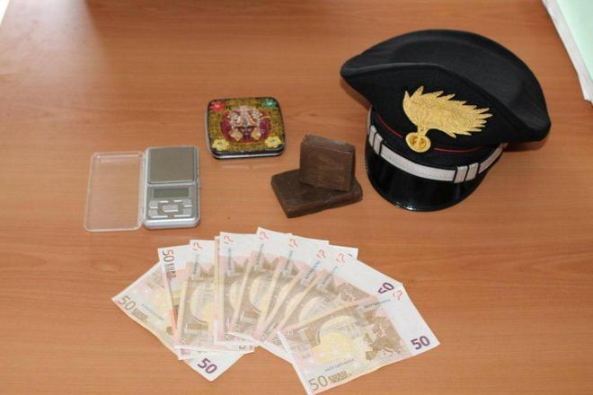 Spaccio, arrestati quattro filippini 