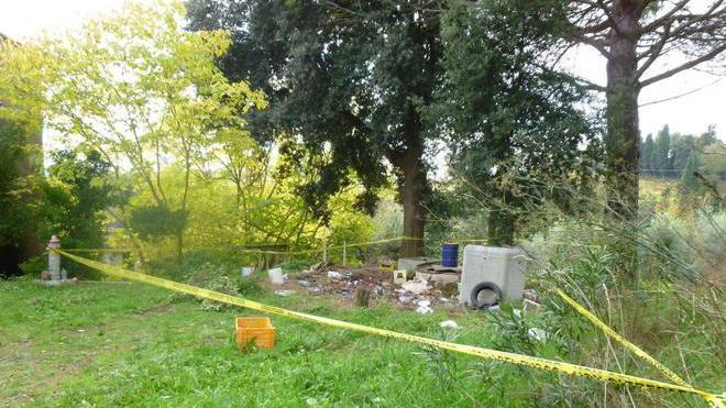 Cane salvato dai pompieri nel pozzo profondo 8 metri