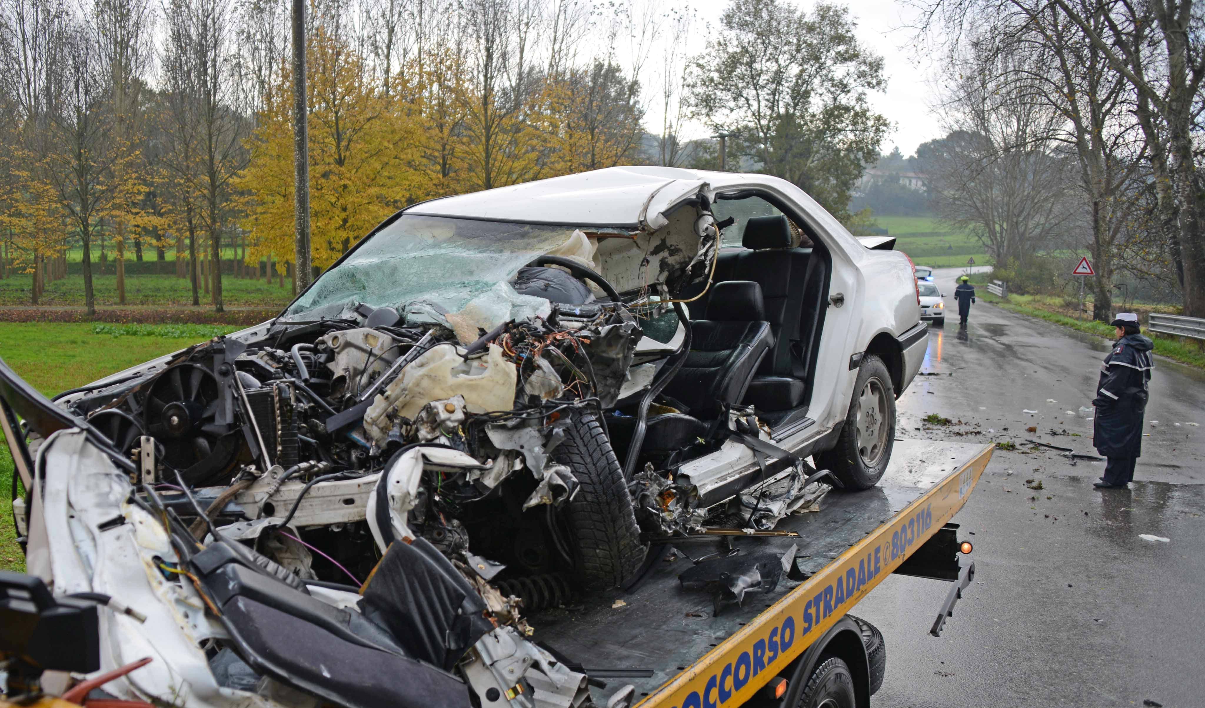 Incidente sulla Valdinievole, grave un automobilista 