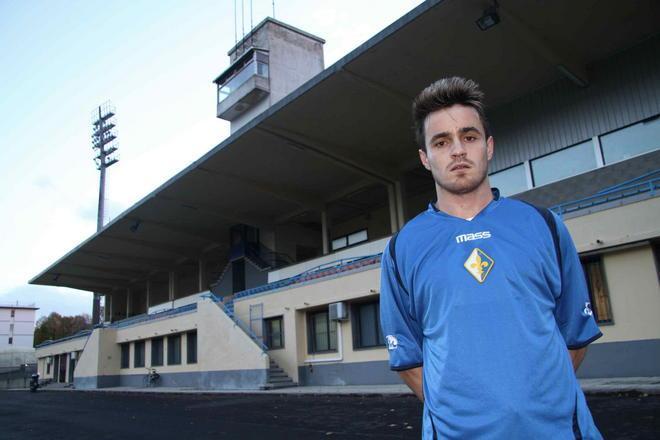 Un giocatore portoghese in prova con la maglia dell’Ac Prato 