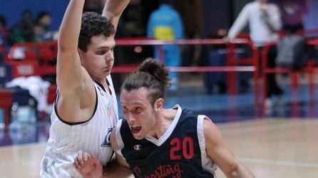 Lo Sporting ci prova in tutti i modi ma Tortona prevale