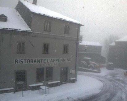 Prima neve in Garfagnana: venti centimetri alle Radici 