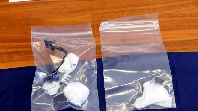 Spacciatore arrestato dai carabinieri tenta il suicidio in caserma
