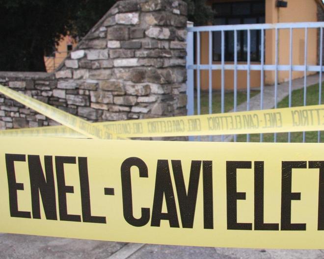 Lavori alla rete, abitazioni al buio 