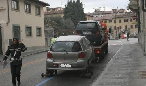 Petizione contro le auto rimosse 