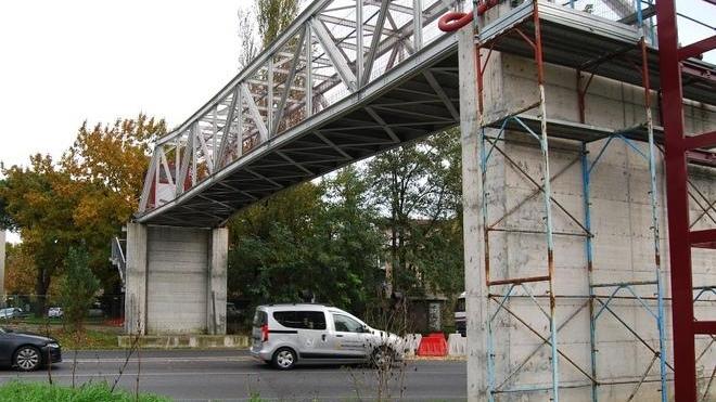La passerella S. Giusto-Tobbiana è ancora incompleta