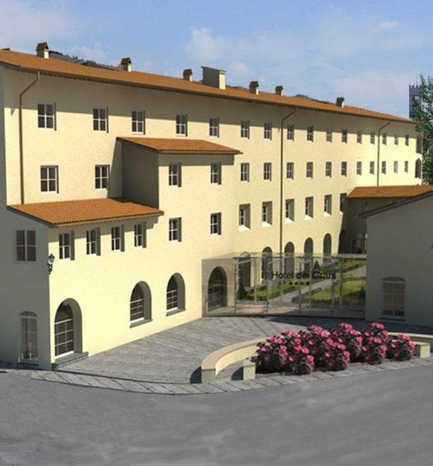 Hotel nell’ex deposito, avanti piano 