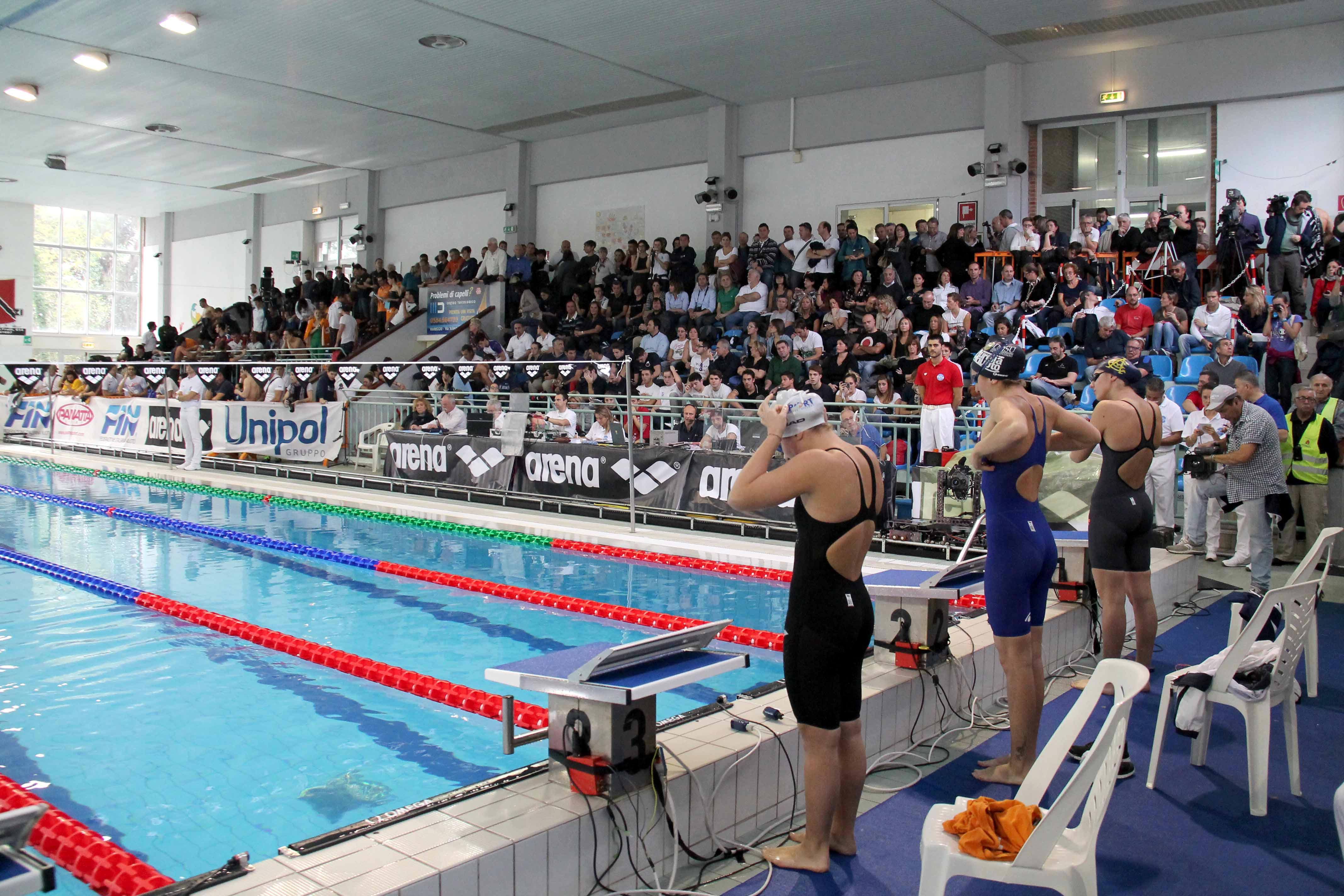 Federica Pellegrini a Viareggio firma un nuovo record