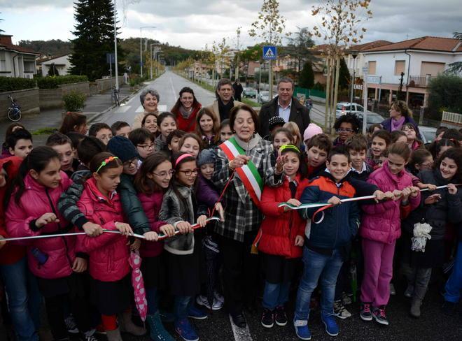 I nuovi platani sono affidati ai bambini 