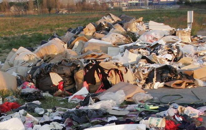 Discarica tessile “d’importazione” 