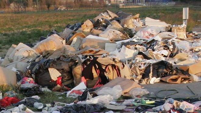 Discarica tessile “d’importazione”