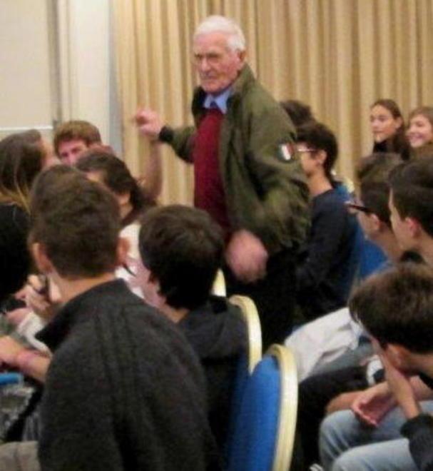 Il nonno partigiano e i giovani insieme per non dimenticare 