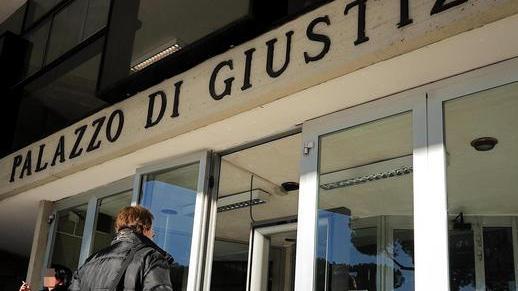Lei è più ricca di lui Stop all’assegno